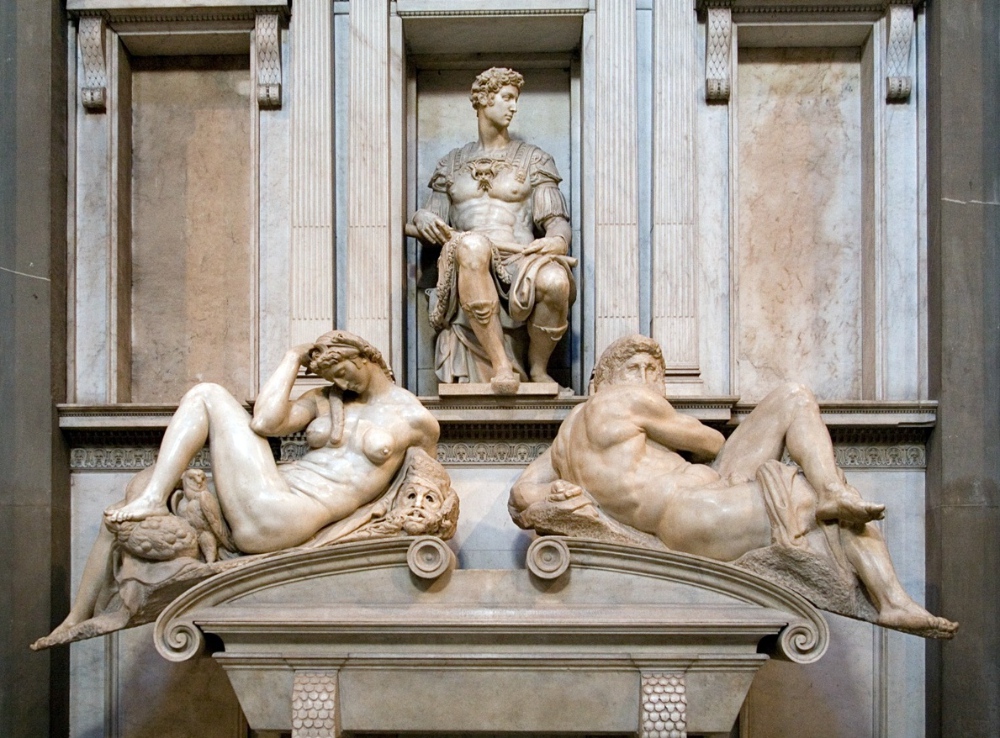 La tomba di Giuliano de' Medici con le statue del Giorno e la Notte