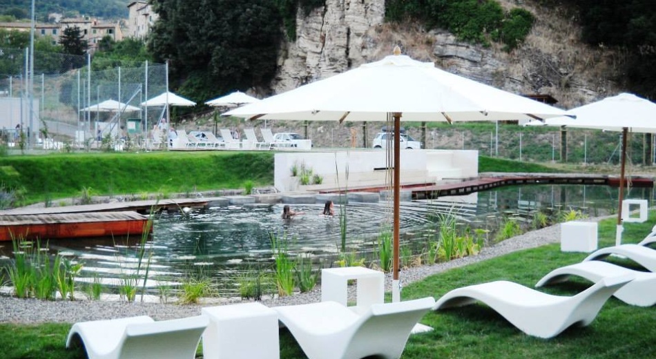 Relaxation and health at the Biolake of Sasso Pisano