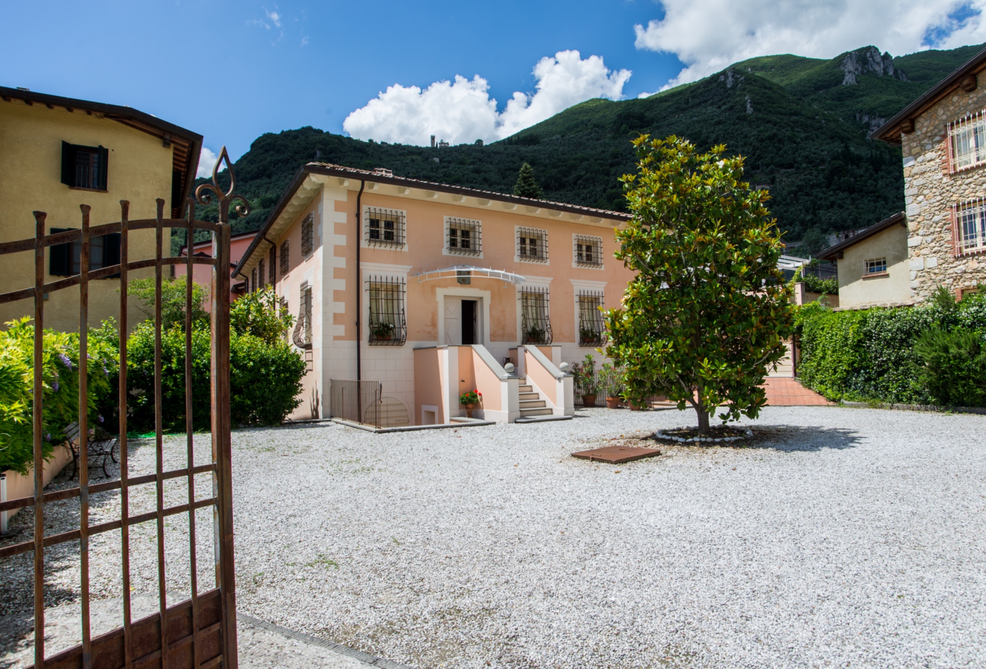 Exterior of Villa Melangola