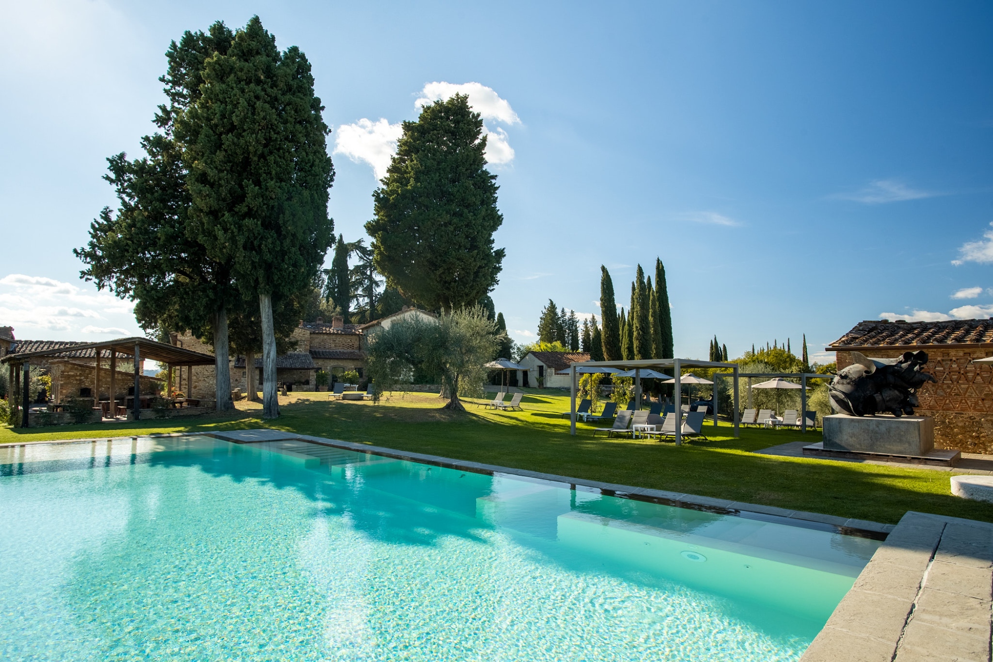 La piscina della Fattoria La Loggia nel Chianti