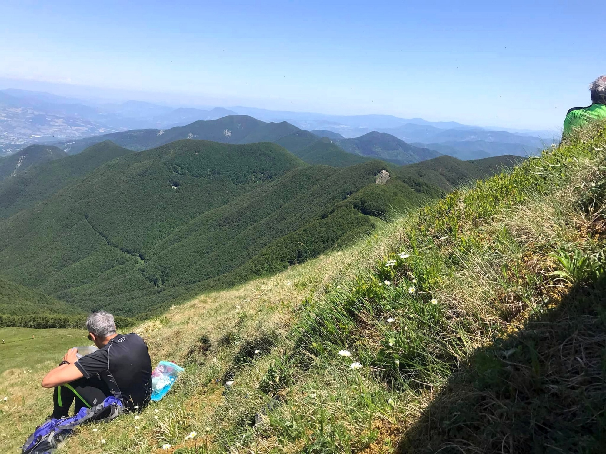 Trekking of 16 kilometers from Masso della Fanciulla to Castello dei Vescovi