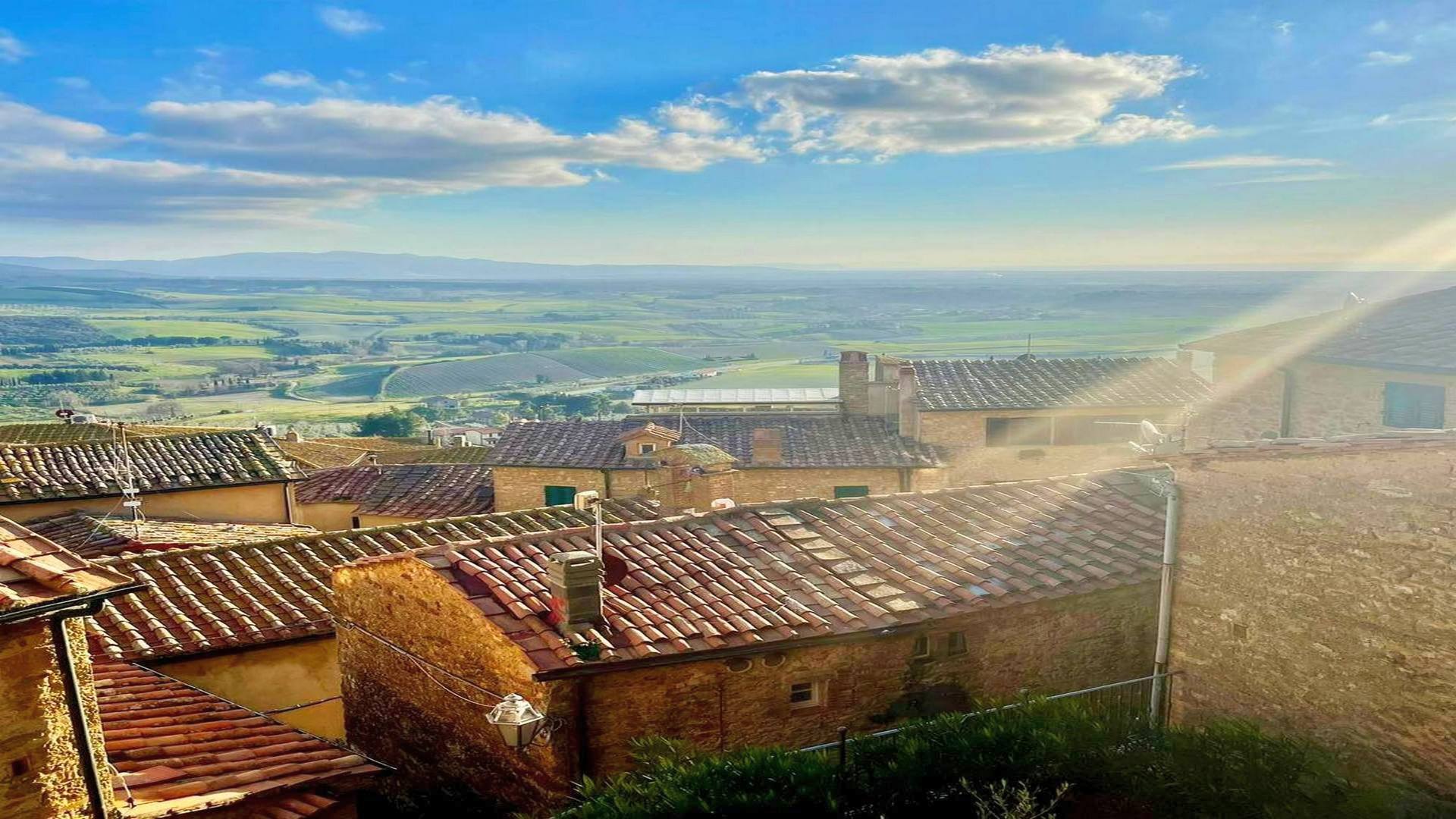 Trekking di 15 km a Casale Marittimo, nell'interno della provincia di Pisa