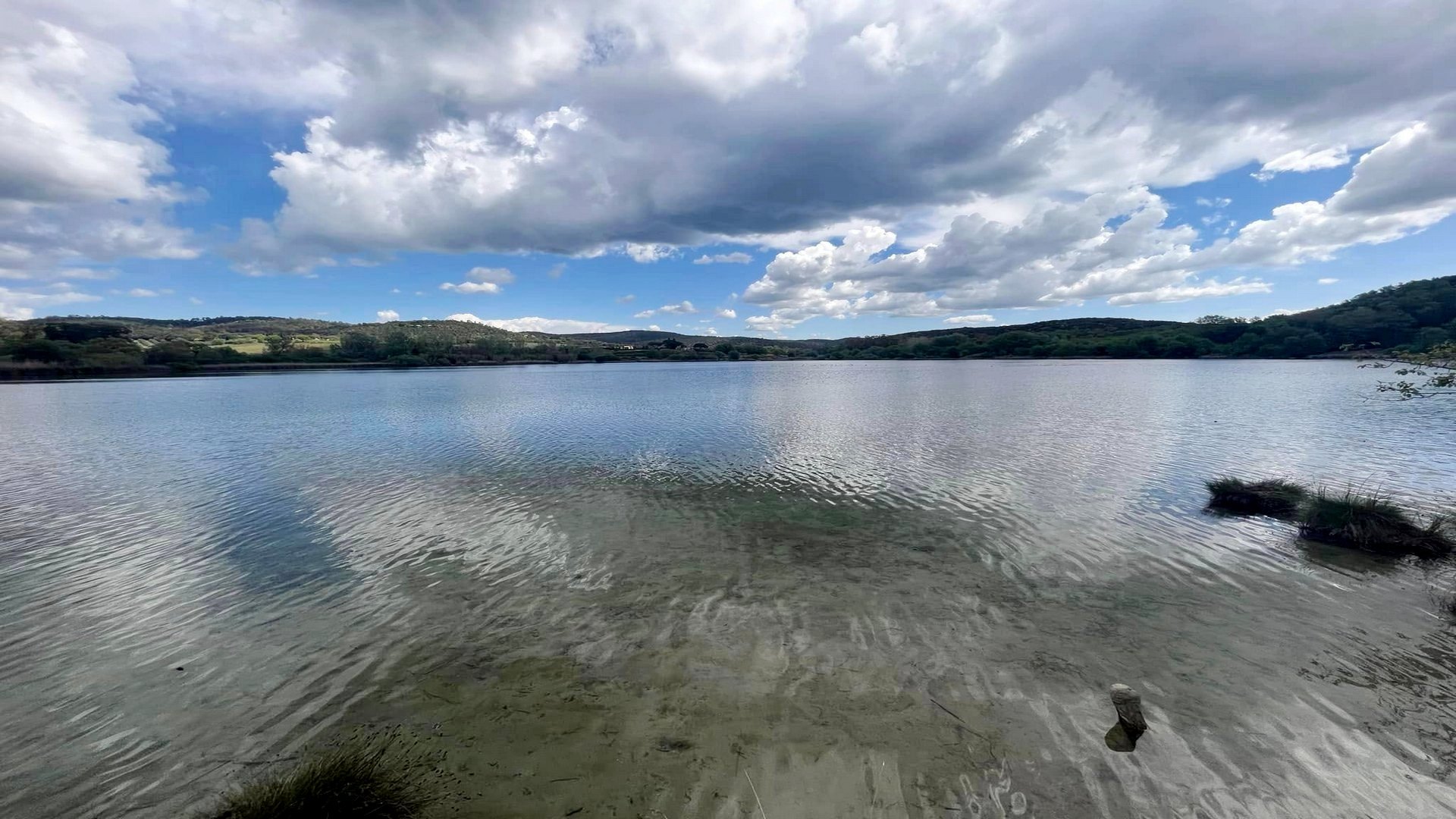 Trekking to discover the Lake of Accesa and the waterfall on the river Bruna