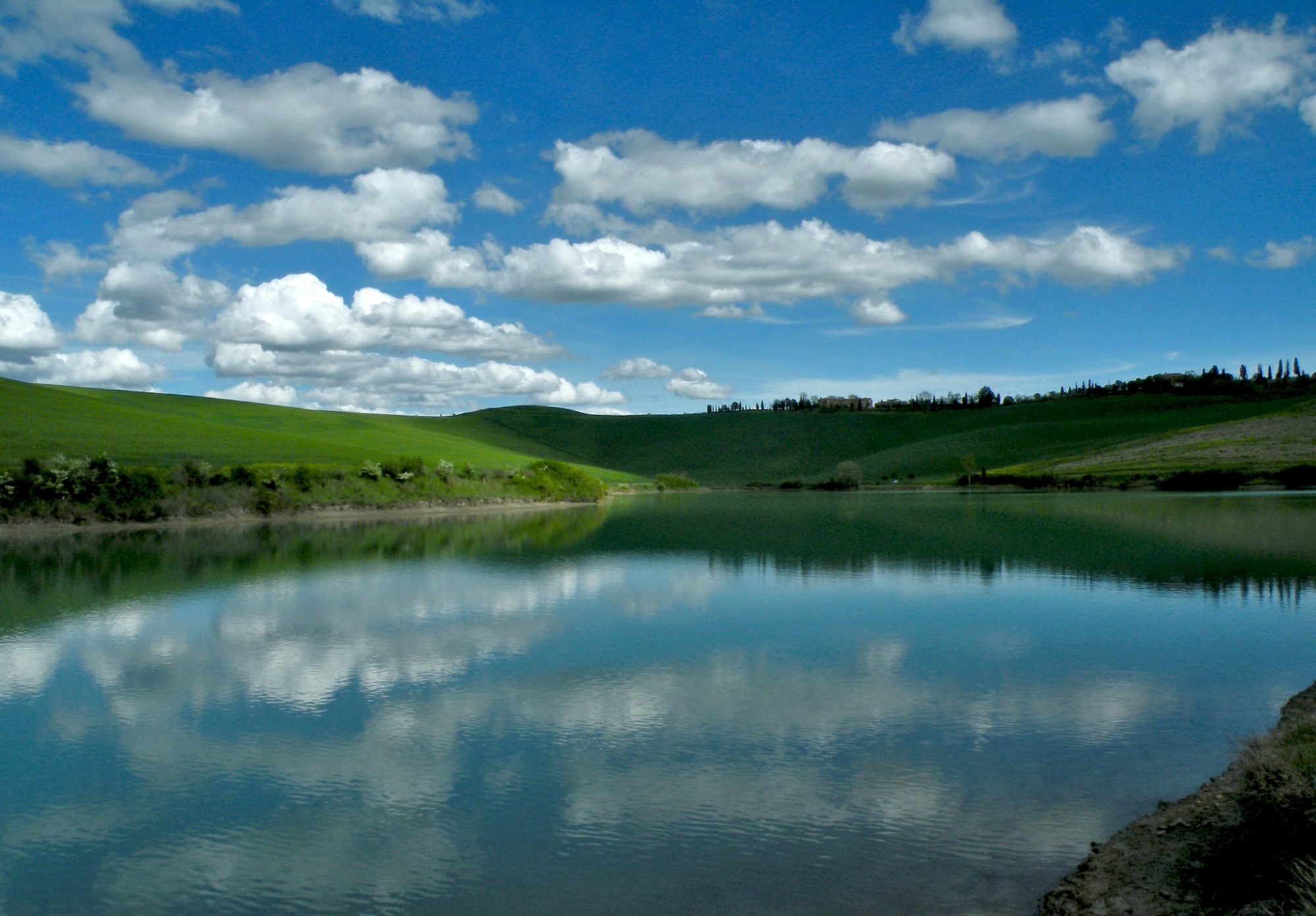 Trekking to discover the Biancane di Leonina in the Crete Senesi area