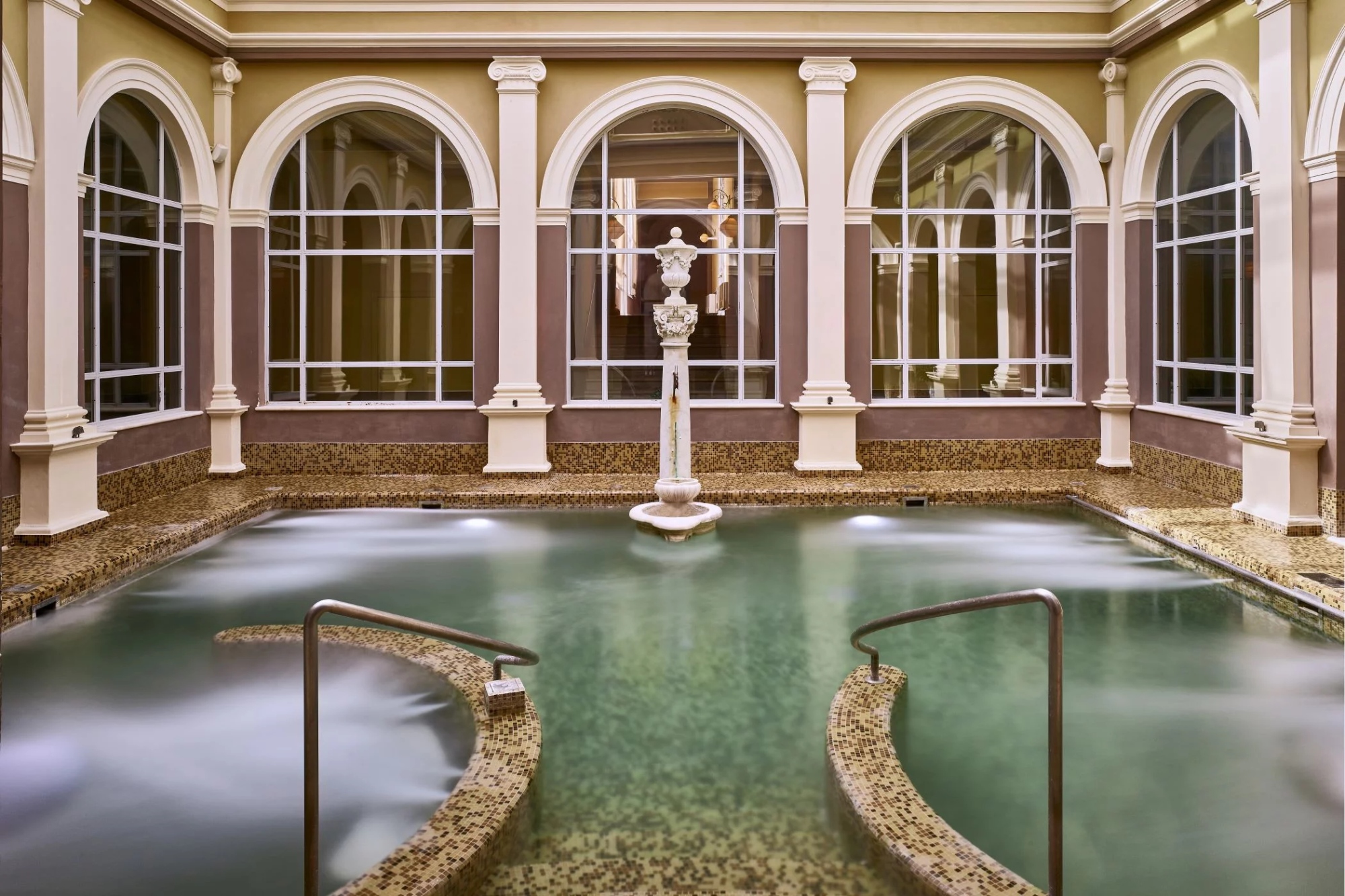 Bagni di Pisa piscina