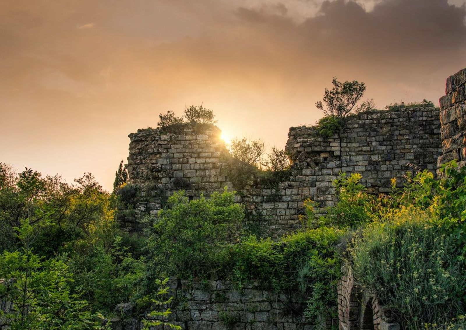 Castel di Pietra a Gavorrano