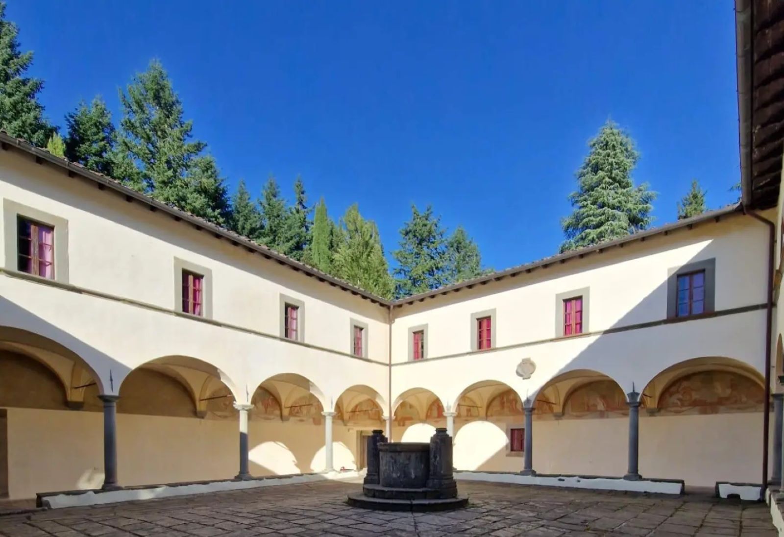 Couvent des carmélites près de Cerignano, Fivizzano