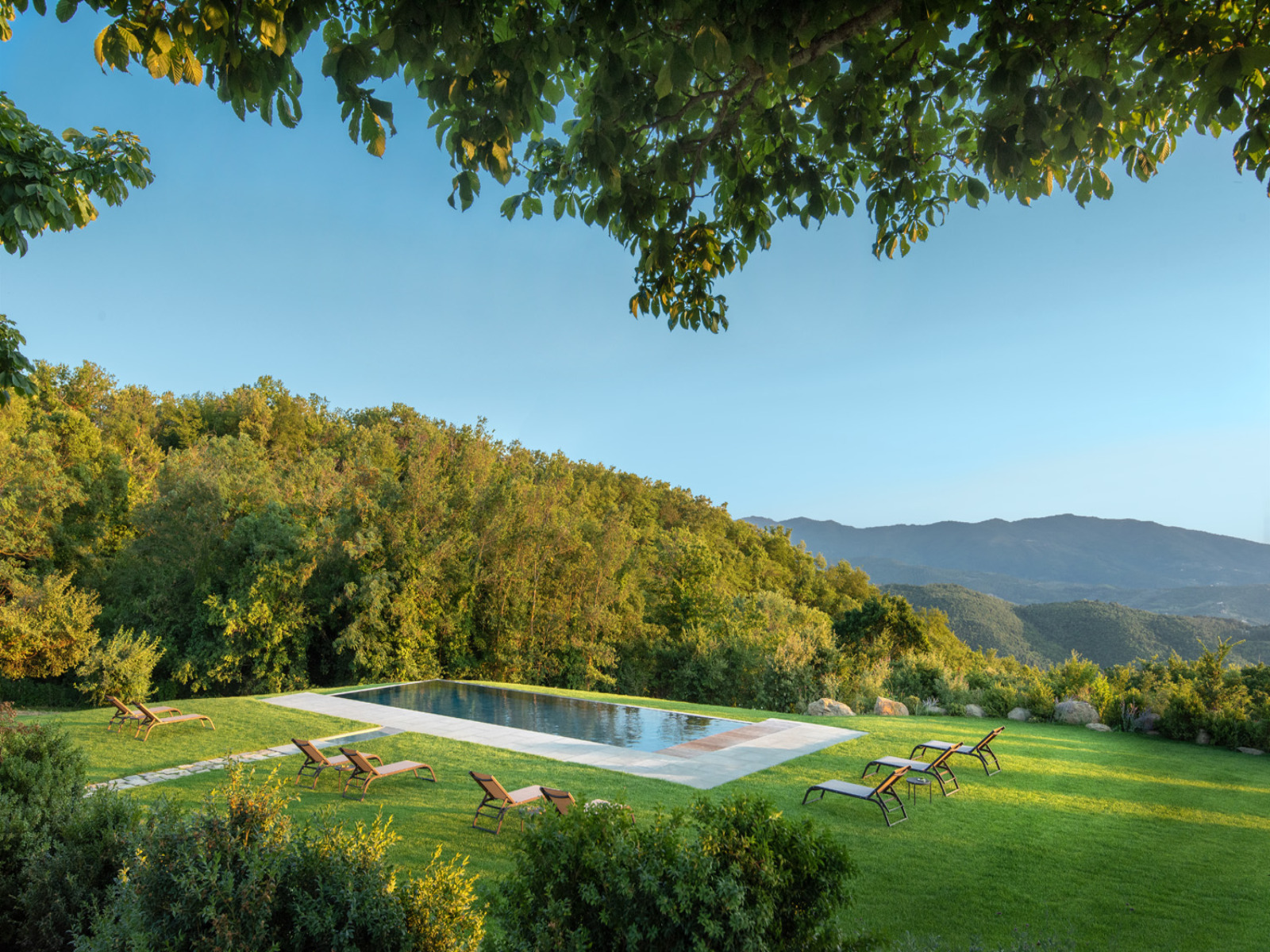 La piscina di Badia di Pomaio