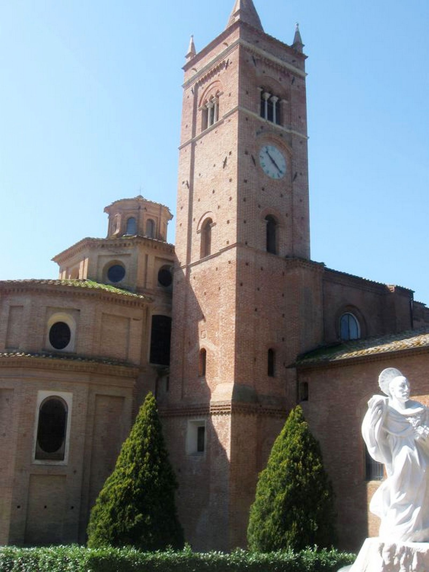 San Giovanni d'Asso and the white truffle 