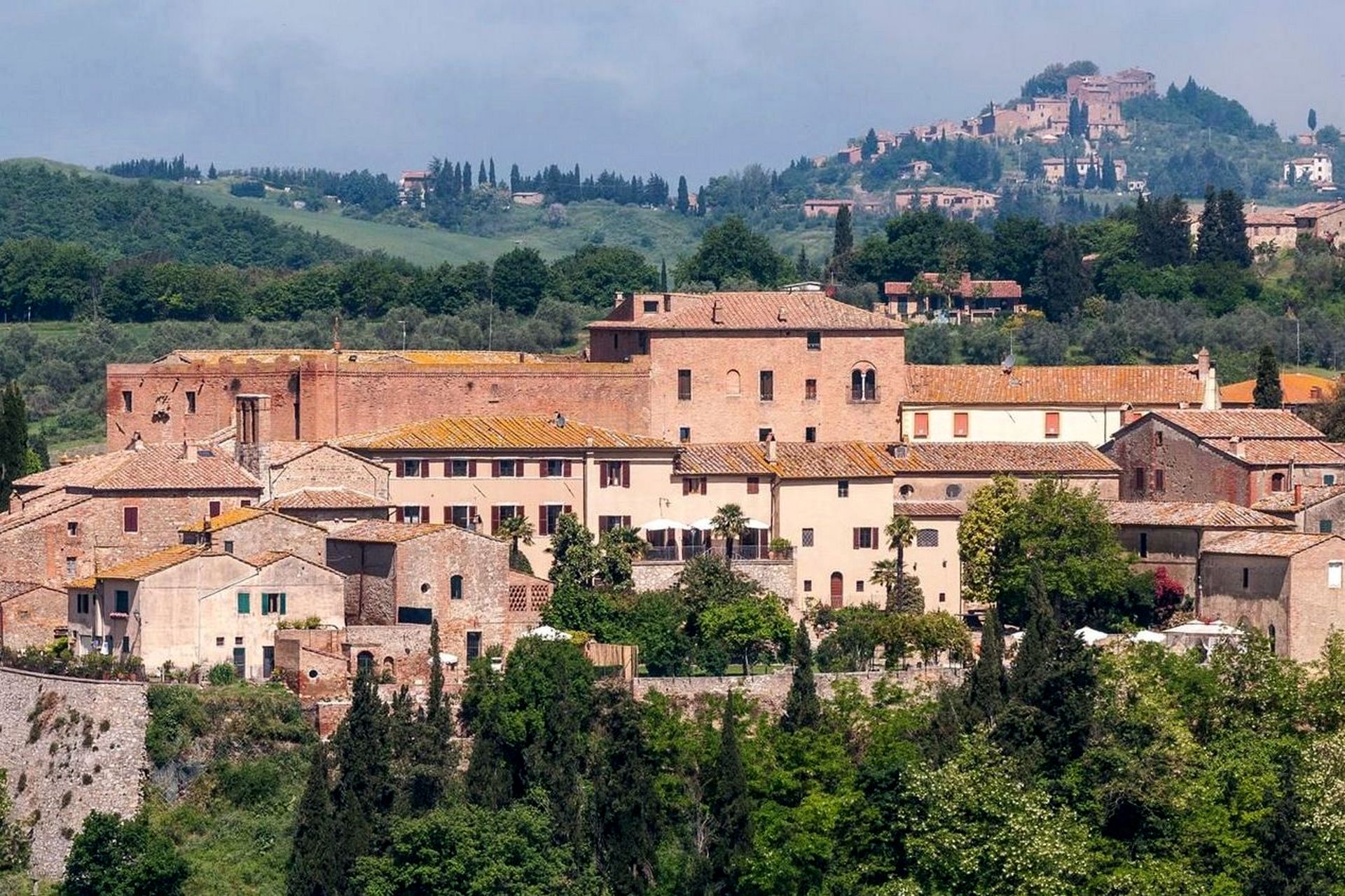 San Giovanni d'Asso e le Crete del Tartufo Bianco