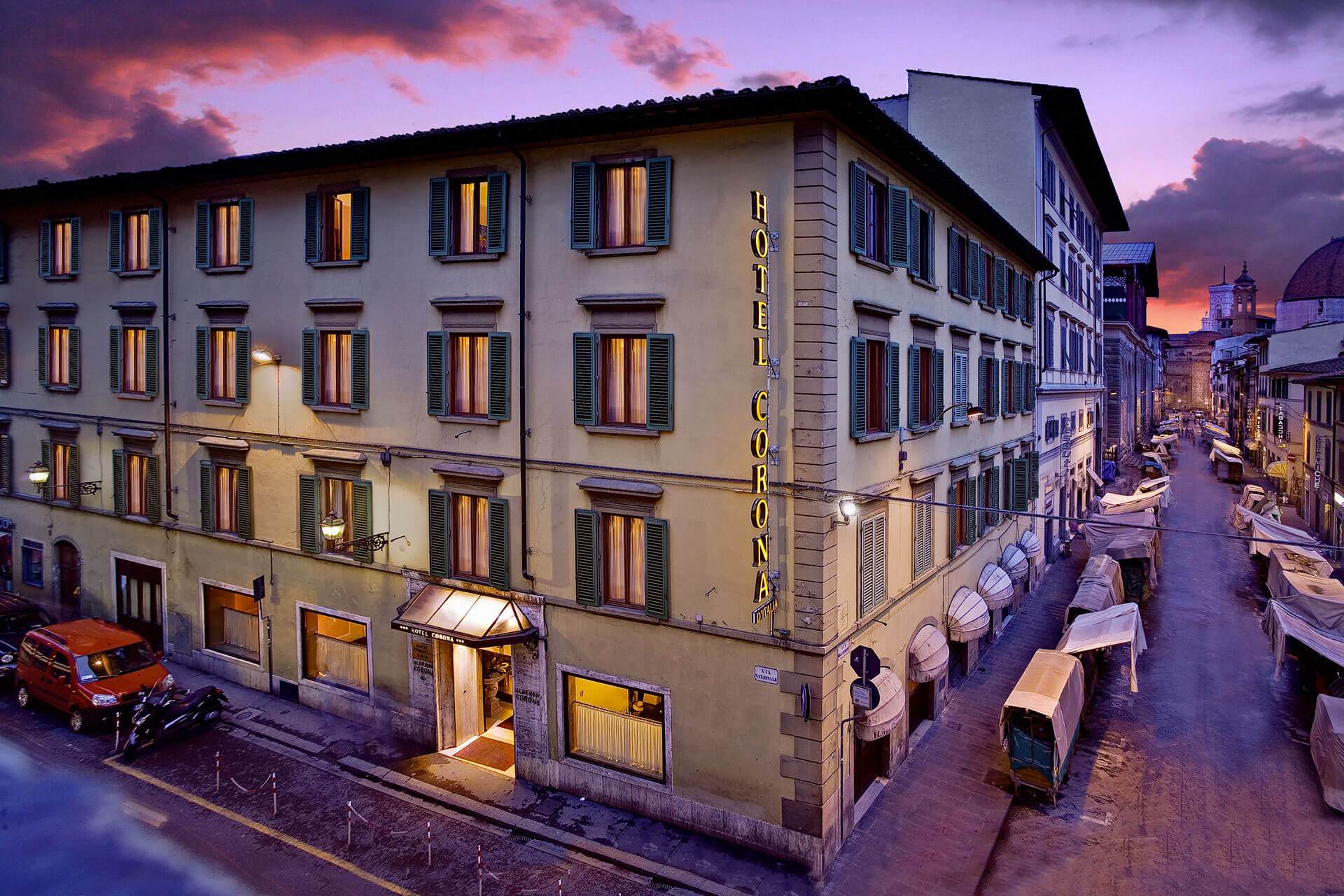 Foto panoramica dell'hotel Corona d'Italia