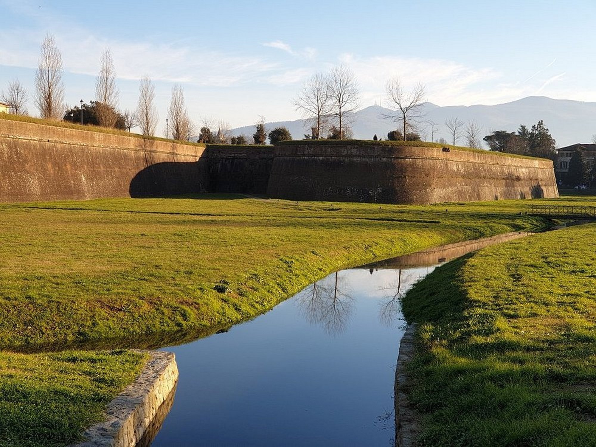 Un trekking urbano alla scoperta di Lucca