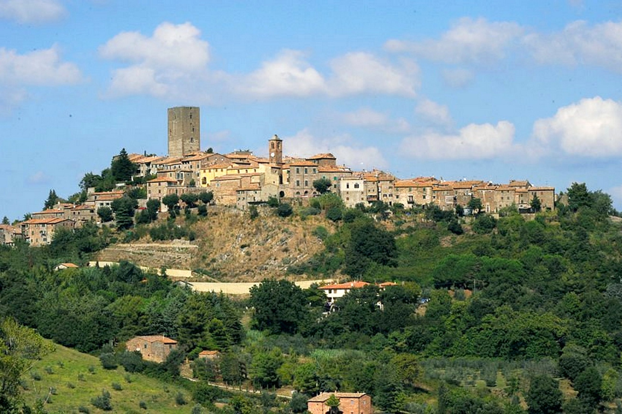 Trekking di 13 km a La Sassa tra natura e storia