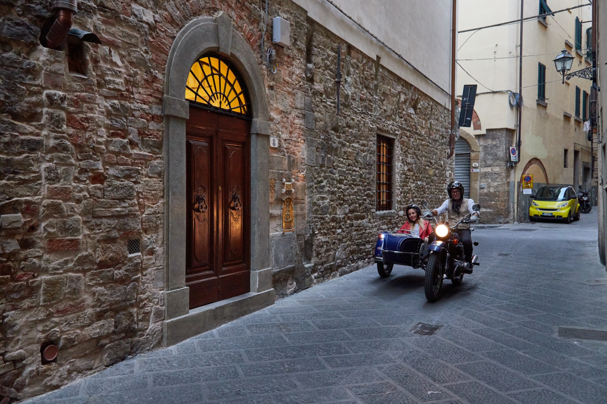 Scopri l'Oltrarno e le colline fiorentine su un sidecar