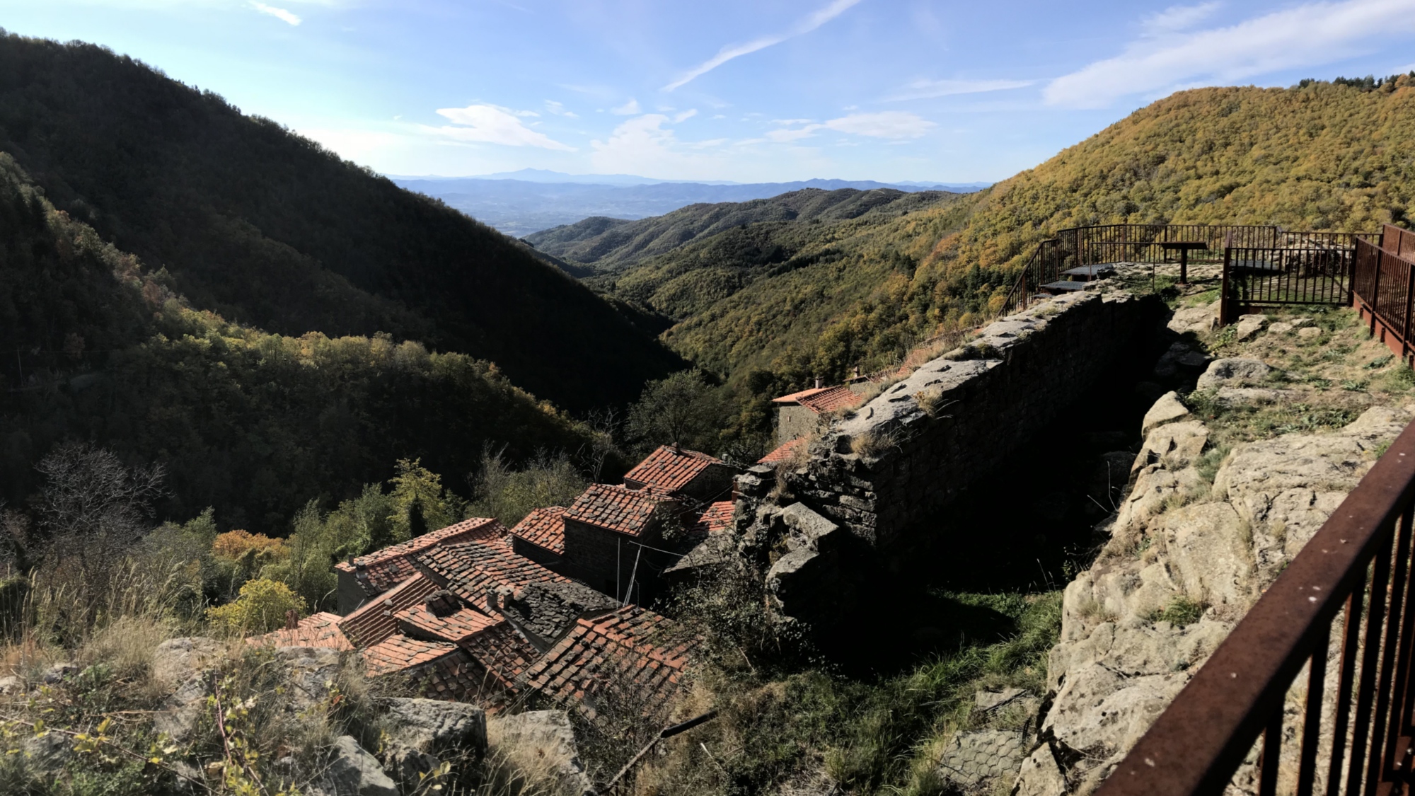 Un trekking escursionistico sul Pratomagno fra atmosfere autunnali e sapori della tradizione