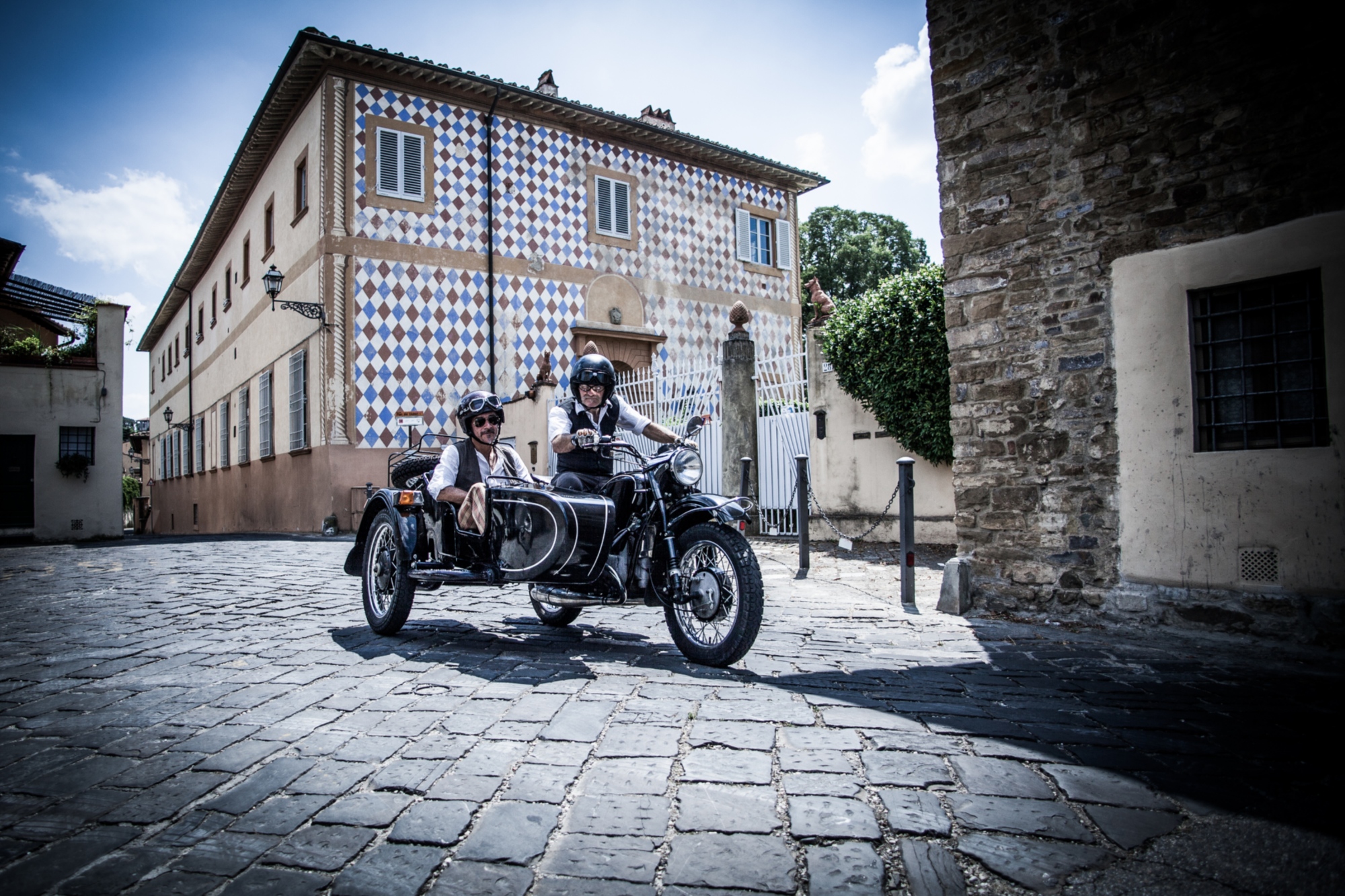 Scopri l'Oltrarno e le colline fiorentine su un sidecar