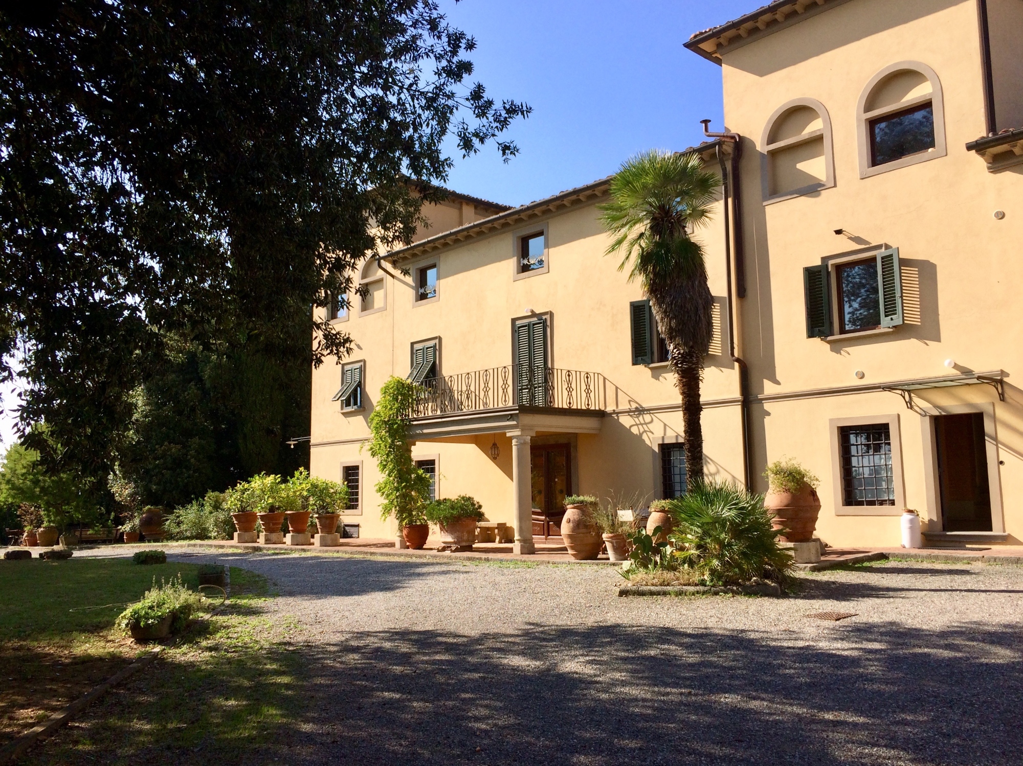 La facciata dell'agriturismo La Palazzina a Palaia