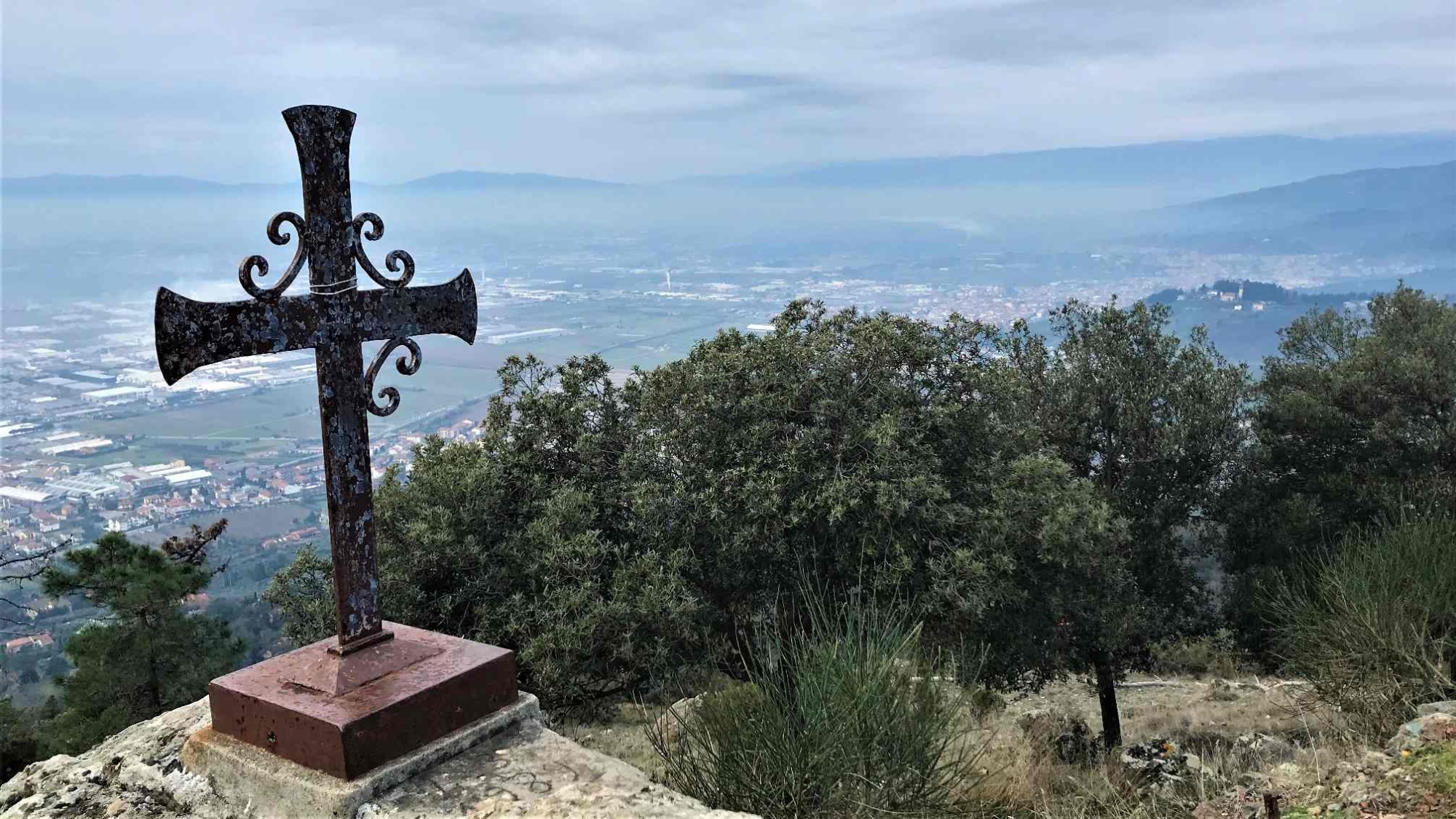 Escursione di 16 km nei luoghi cari a Curzio Malaparte sulle colline pratesi