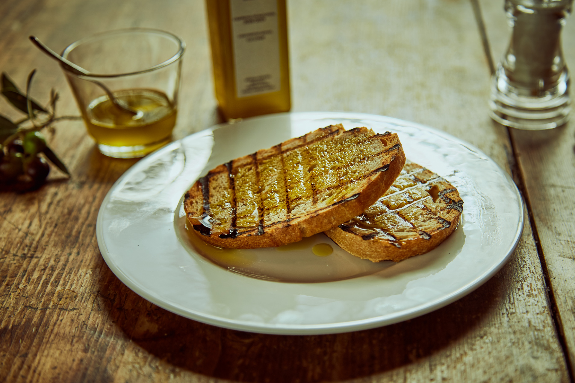 Bread with olive oil