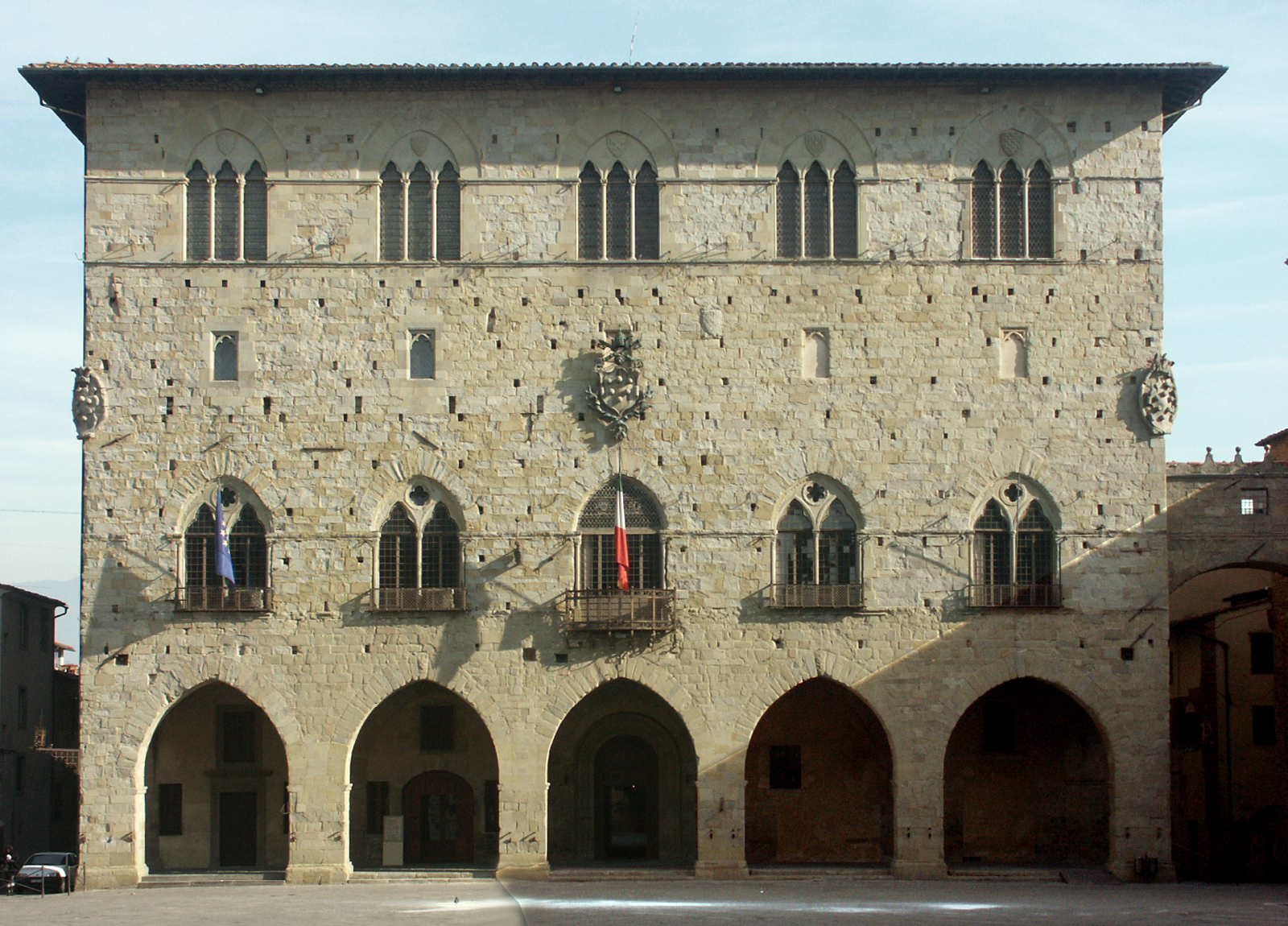 Facciata del Palazzo Comunale di Pistoia