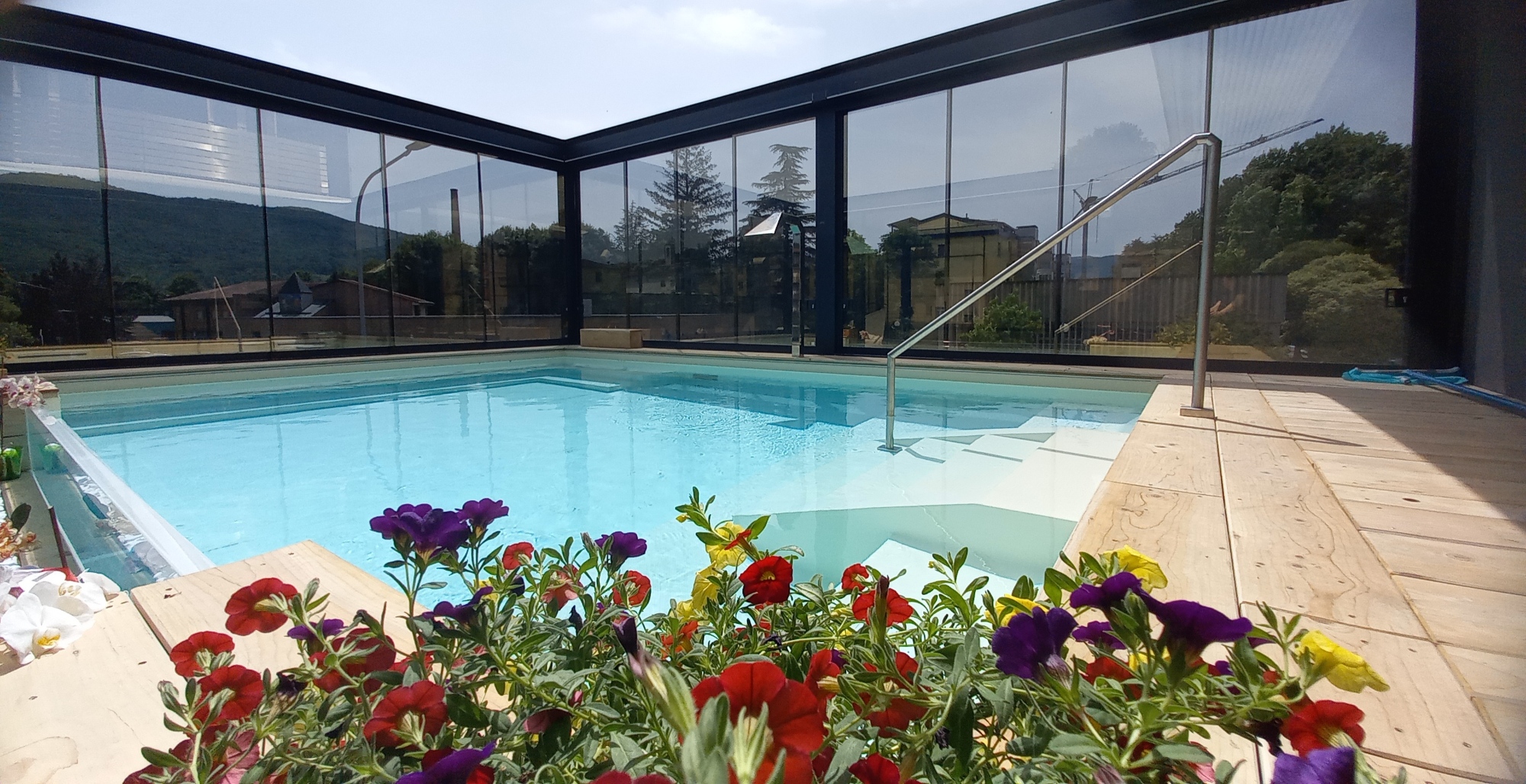 La piscina dell'Hotel Giardino a Bibbiena