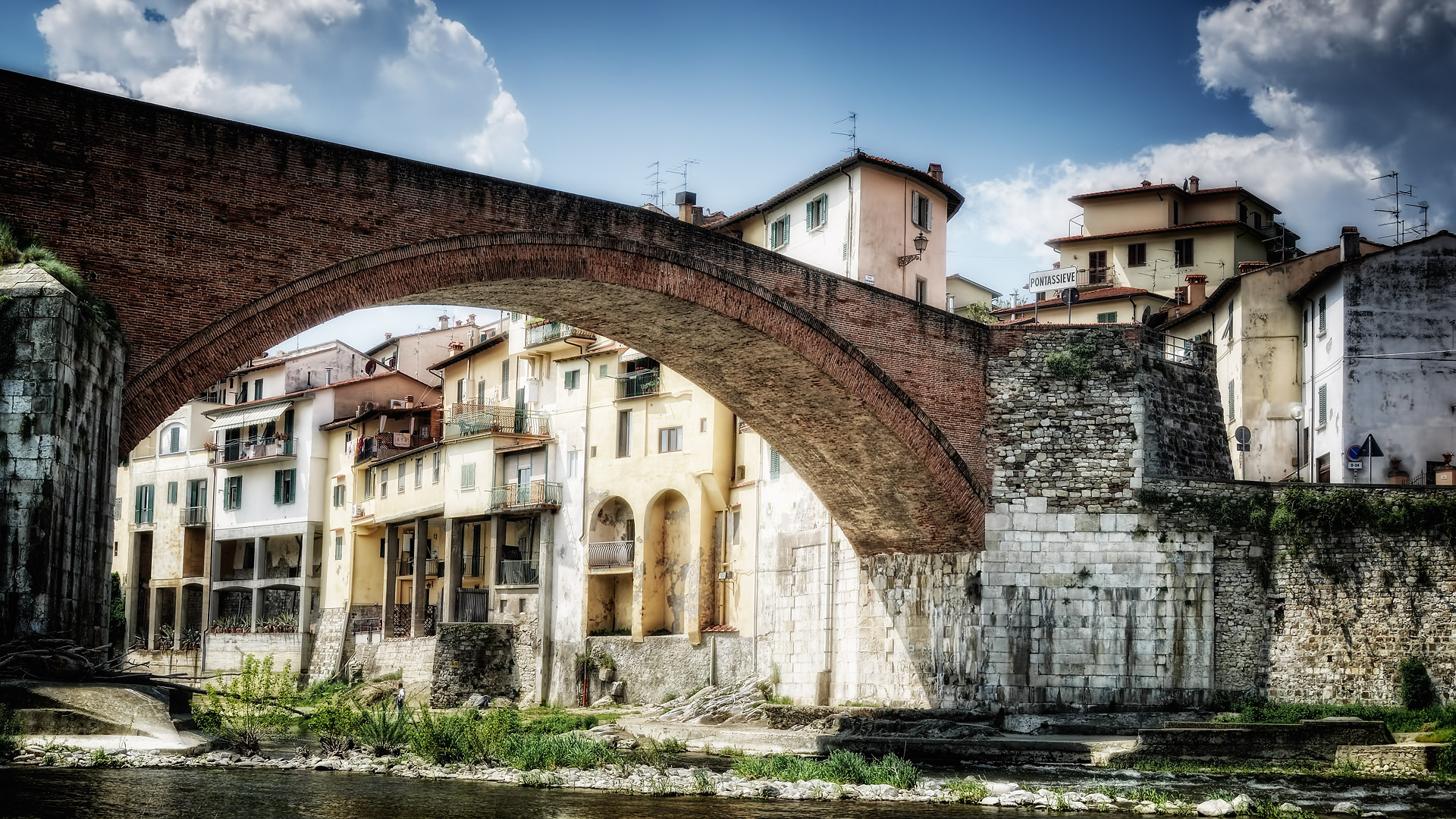 From Florence to Arezzo along the Setteponti route Visit Tuscany