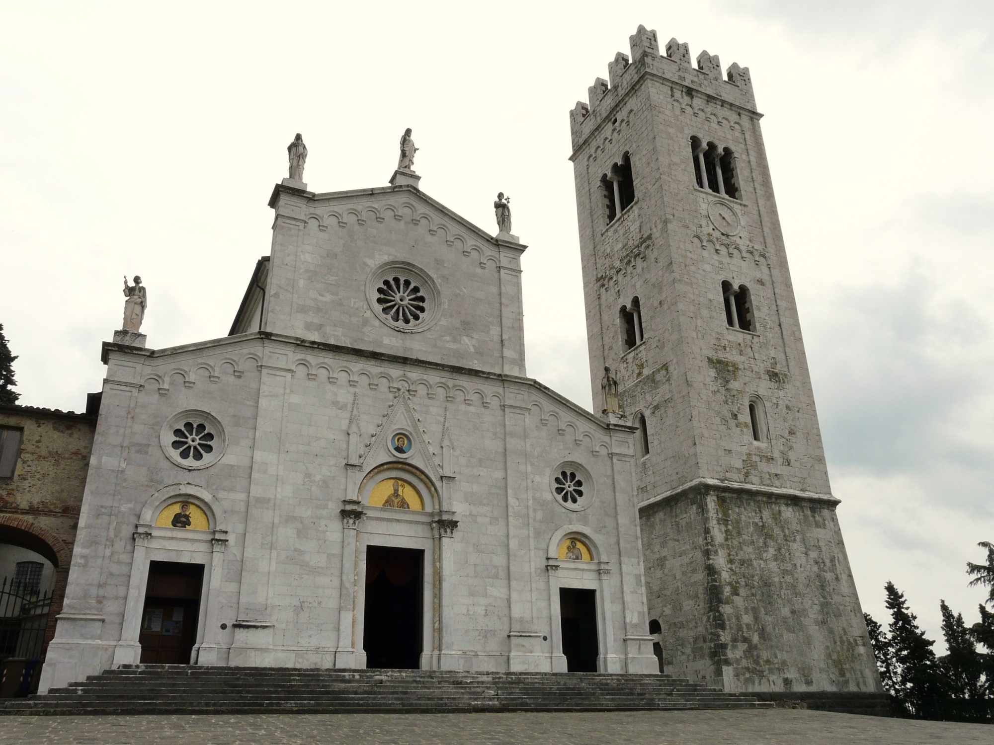 Kirchenkomplex San Giusto - Porcari