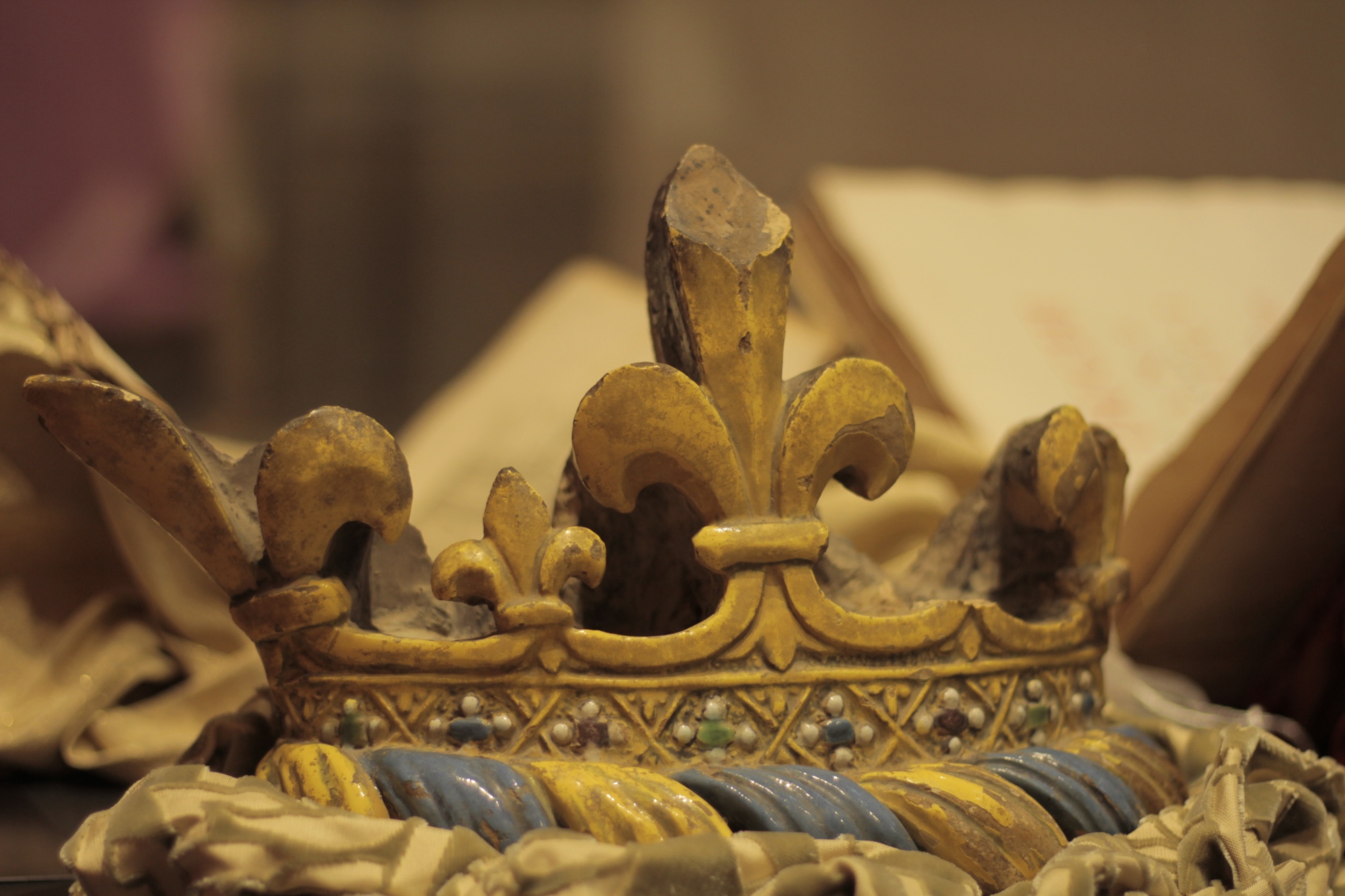 Crown of France, Girolamo della Robbia