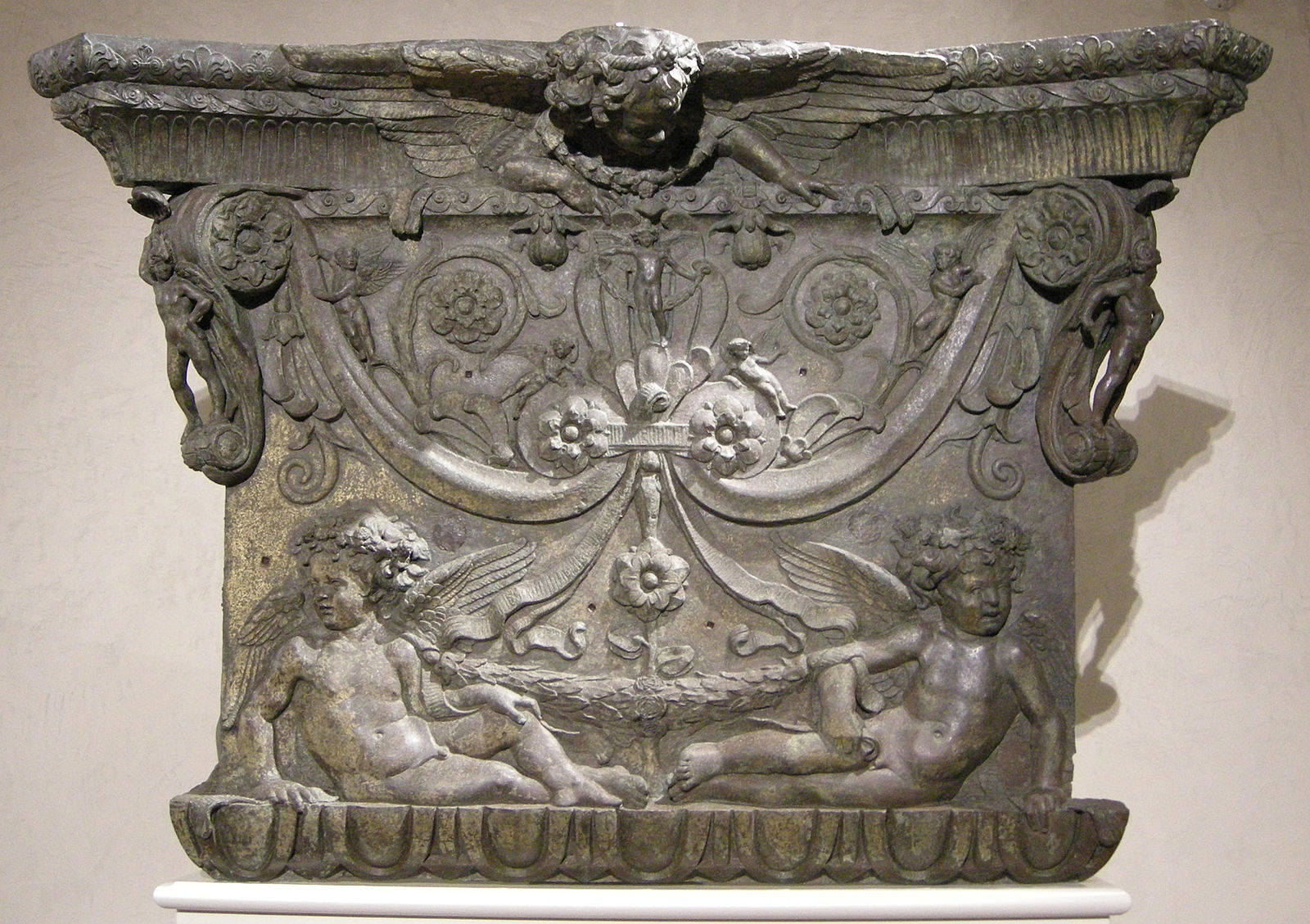 Capitello del pulpito di Prato, Michelozzo e Donatello