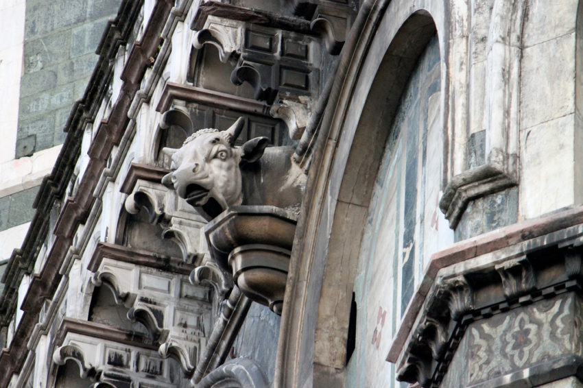 Der Stierkopf am Dom von Florenz